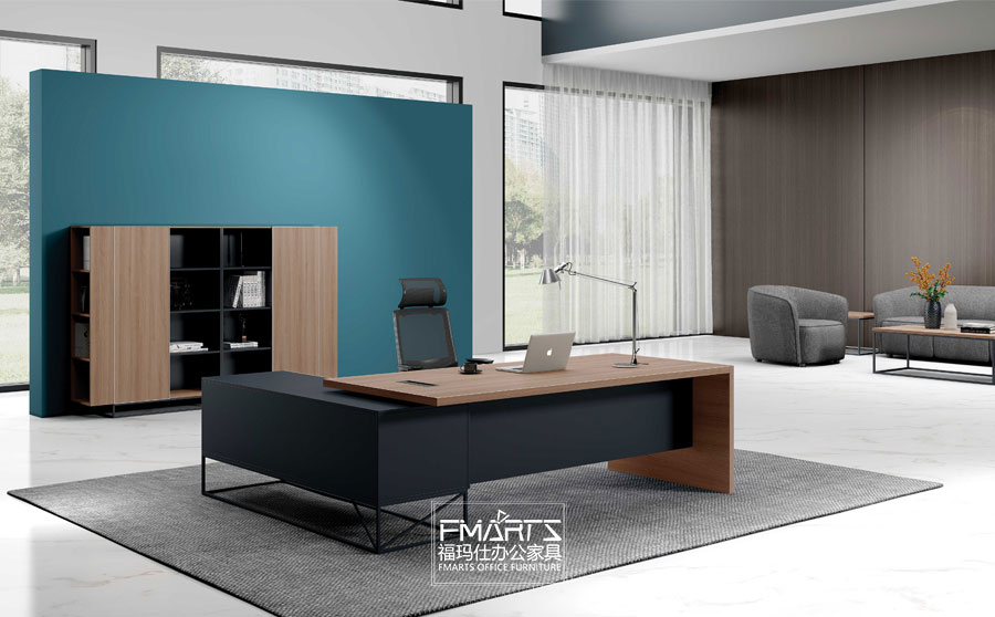 現代風格總監班臺